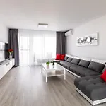 Lejlighed Rendez - Big 70m2 Apartment, Fresh New, Parking Included, Air-conditioned, Balcony Raca