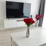 Rendez - Big 70m2 Apartment, Fresh New, Parking Included, Air-conditioned, Balcony Raca