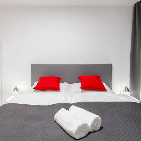 Rendez - 2 Bedroom Apartment, Big 85m2, Fresh New, With Parking Included, Air-conditioned, 2xbalcony