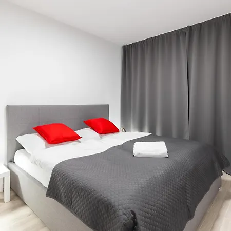 Rendez - 2 Bedroom Apartment, Big 85m2, Fresh New, With Parking Included, Air-conditioned, 2xbalcony * Raca