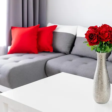 Apartmán Rendez - Big 70m2 Apartment, Fresh New, Parking Included, Air-conditioned, Balcony