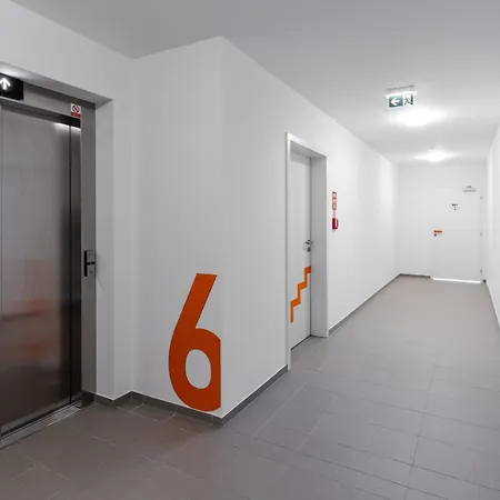 Apartmán Rendez - Big 70m2 Apartment, Fresh New, Parking Included, Air-conditioned, Balcony
