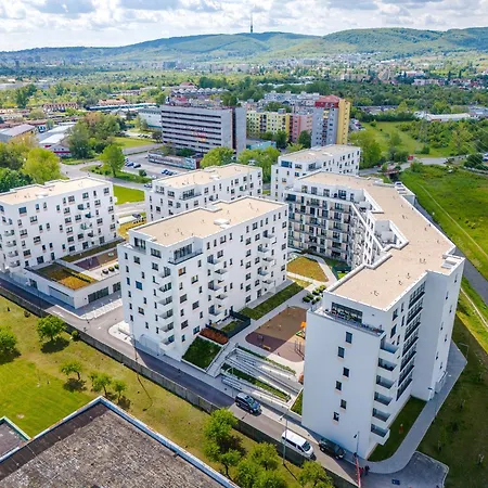 Apartment Rendez - 2 Bedroom Apartment, Big 85m2, Fresh New, With Parking Included, Air-conditioned, 2xbalcony *