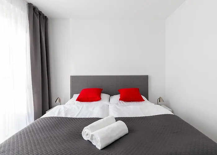 Rendez - Big 70M2 Apartment, Fresh New, Parking Included, Air-Conditioned, Balcony