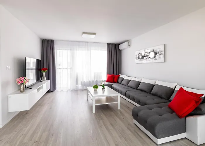 Apartment Rendez - Big 70M2 Apartment, Fresh New, Parking Included, Air-Conditioned, Balcony Raca